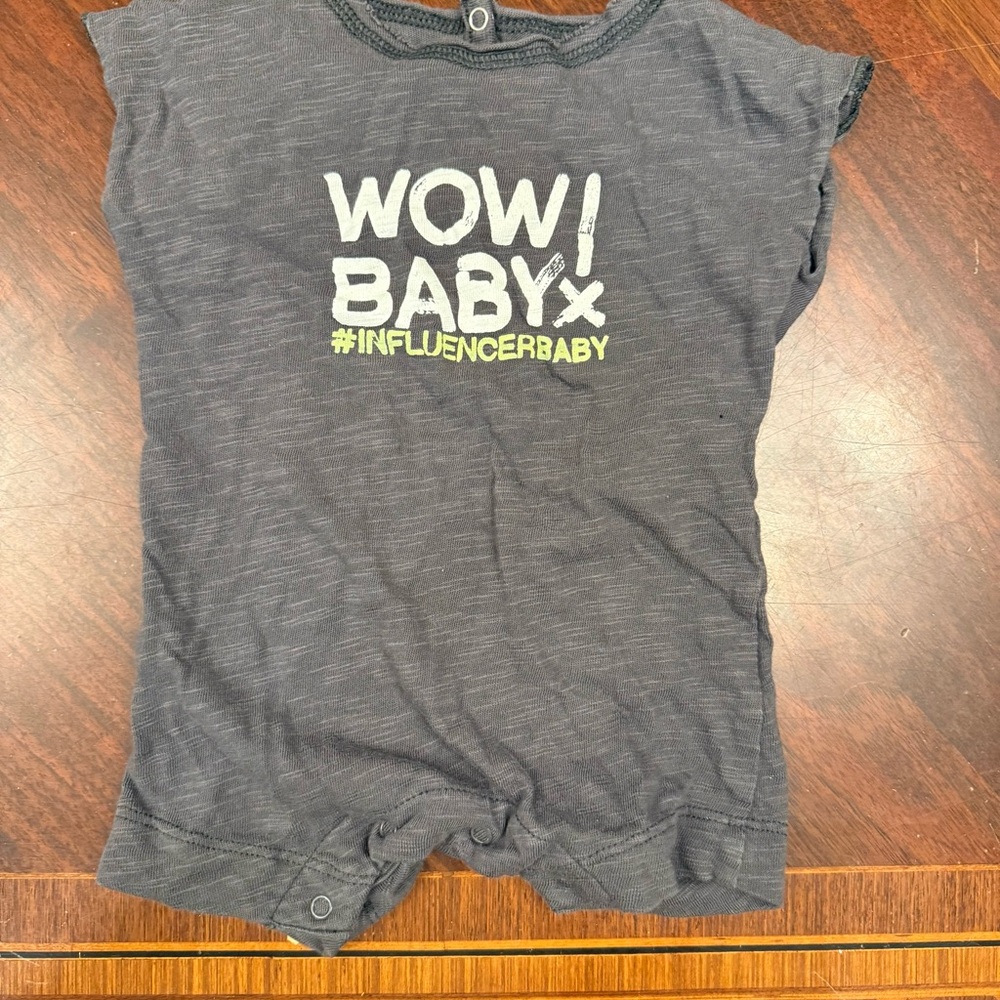 WOW! BABY Brown Baby One-Piece Romper
